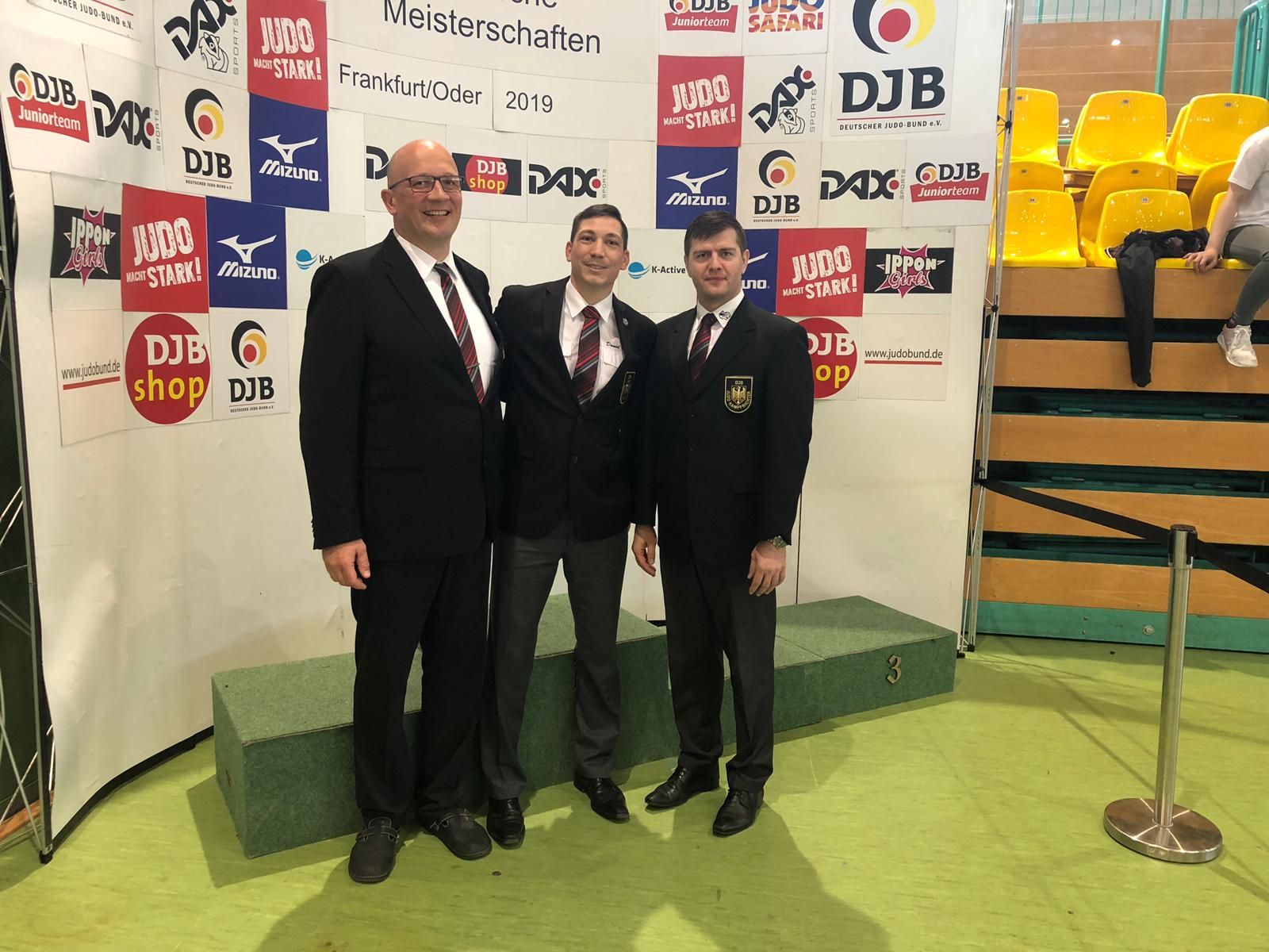 Die drei bayerischen DJB A-Kampfrichter bei der DEM U21 von links: Dr. Gert Langrock, Daniel Backofen, Alexander Berger