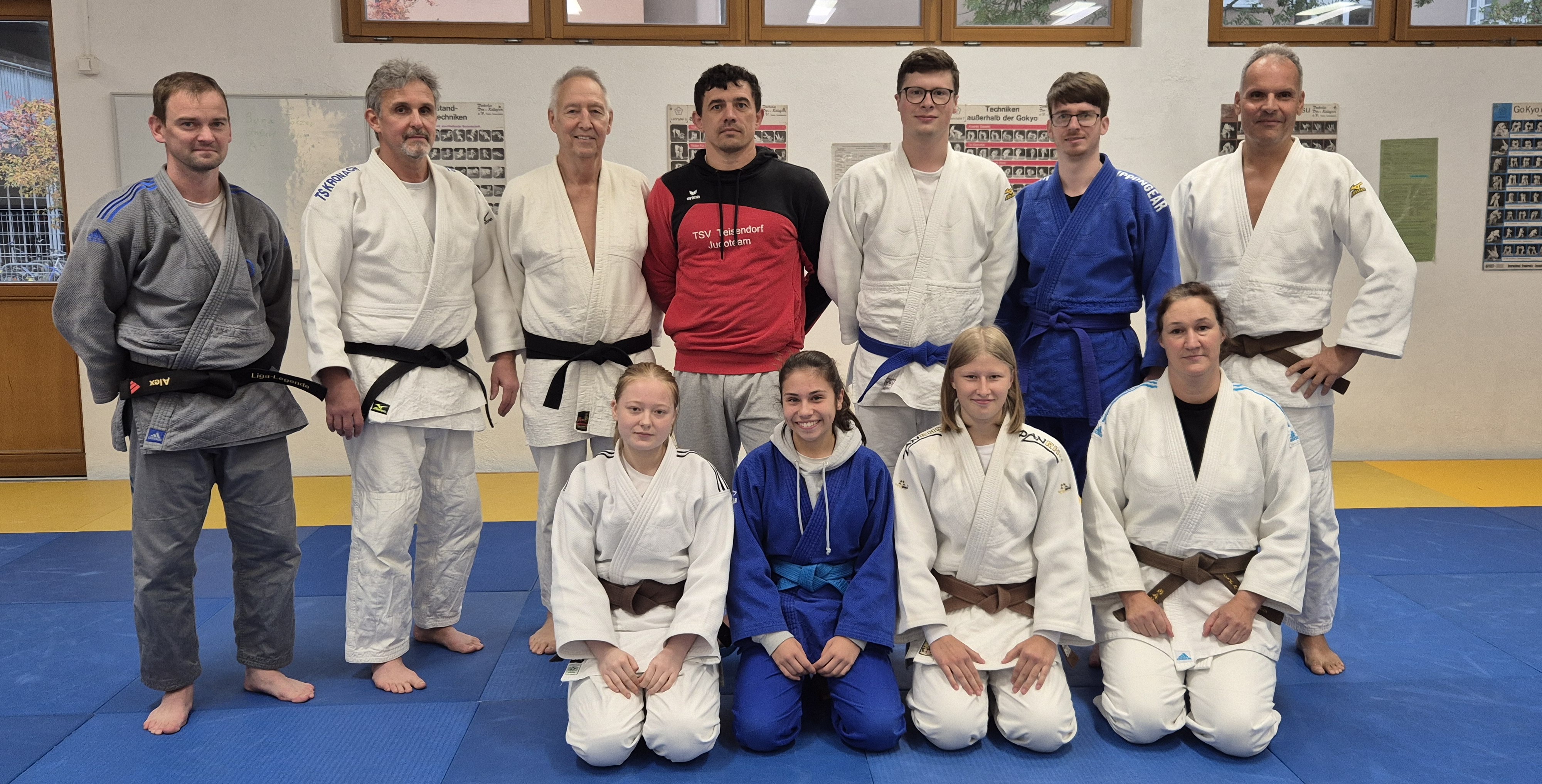 Die Teilnehmer der KR-Ausbildung mit den Referenten Andreas Hempfling und Alexander Pfennig.