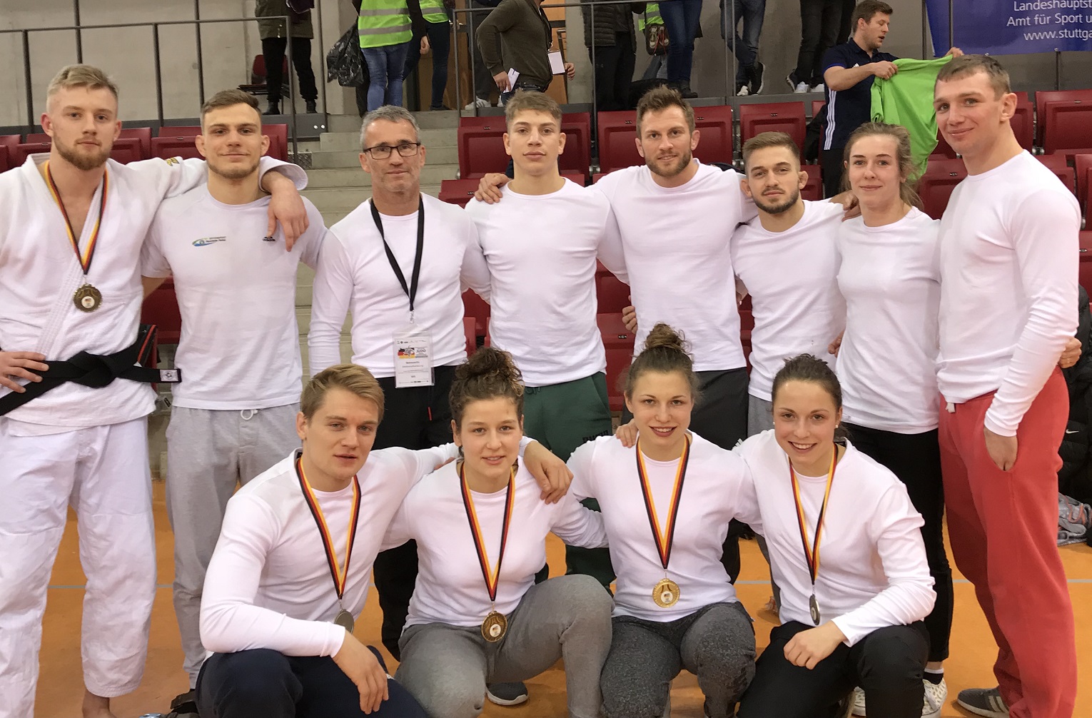 Die Medaillengewinner mit OSP Trainer Ralf Matusche
