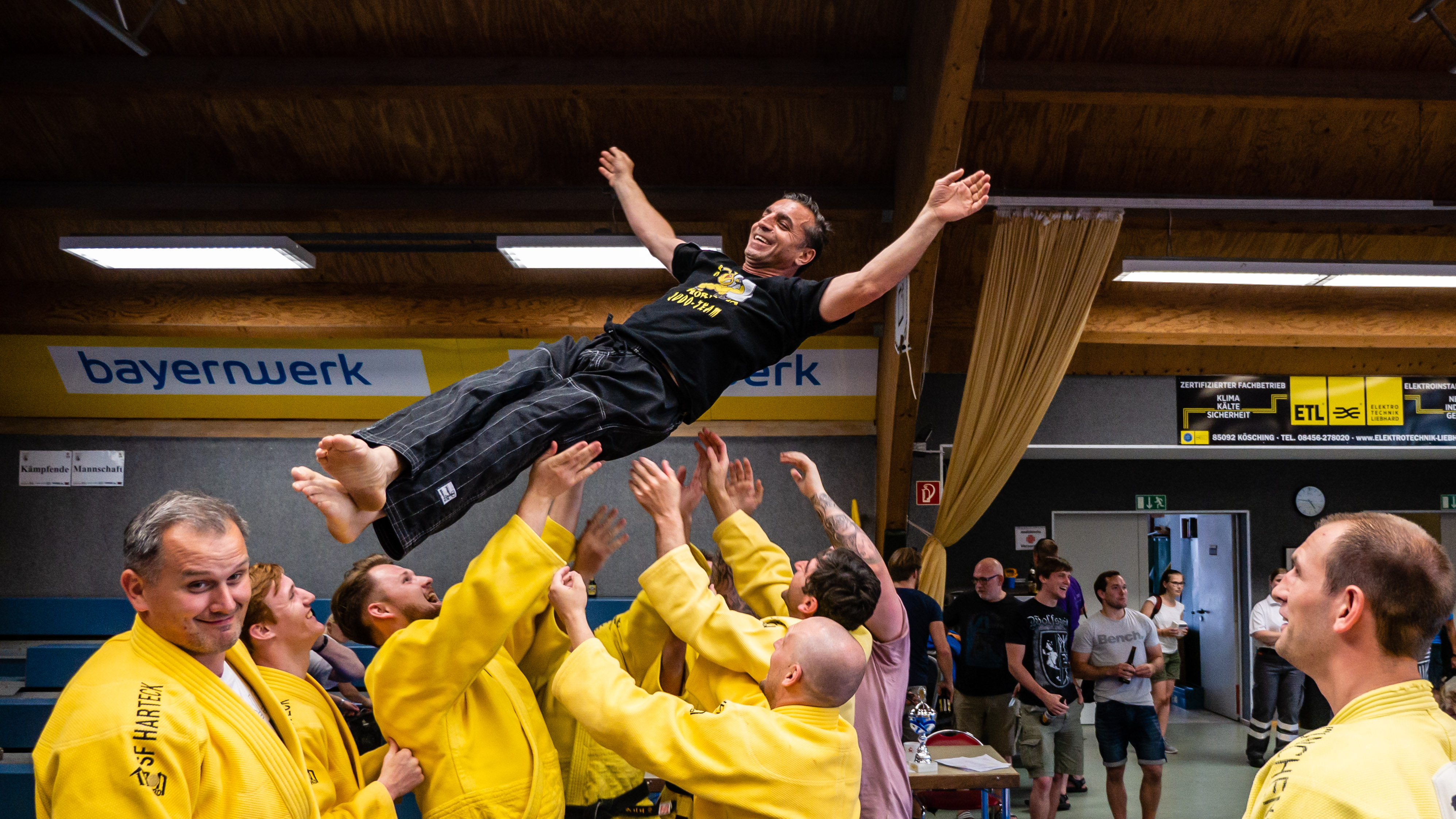 Trainer wird gefeiert