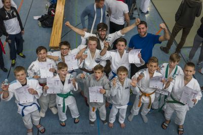 Erfolgreiche Süddeutsche, doch die Haare bleiben dran!