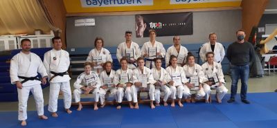 Zentrale Blau- und Braungurtprüfung in Abensberg