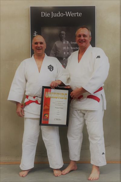 6. DAN für Wolfgang Fanderl vom TuS Traunreut