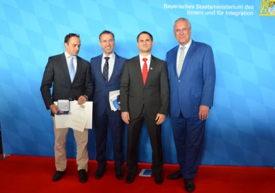 Große Ehrung für Hendrik Schumacher und Norbert Hager