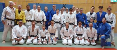 Kampfrichter bilden sich in Lohhof weiter