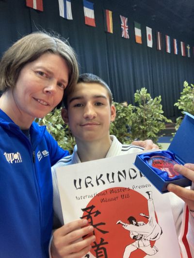 Viel Schatten und auch ein wenig Licht in Bremen