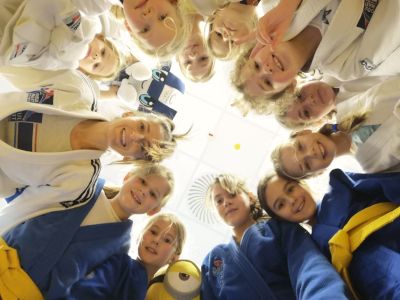 Mädchengruppe Judo, die Power-Girls