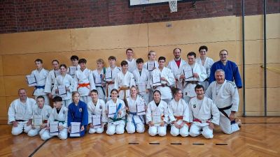 Volles Haus beim Zentralen Vorbereitungslehrgang zur Kyu-Graduierung in Viechtach