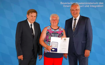 Ehrenmedaille für Elisabeth Schlichting